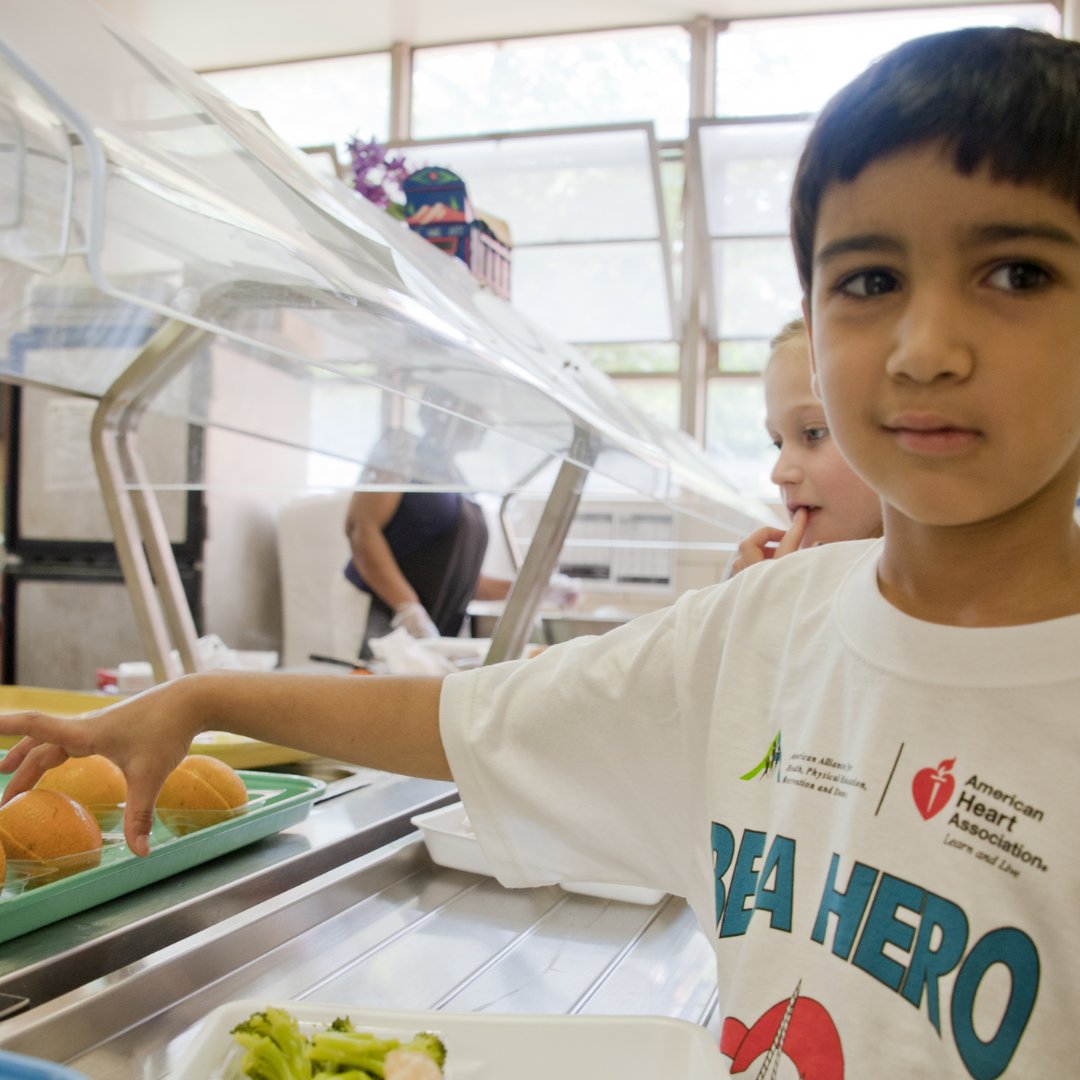 heartctgrown's tweet photo. Going into Farm to School week we wanted to share an article showing how important Farm to school can be. Though not talked about in the article, it gives a look at how fragile our supply chain is...imagine if we sourced more food from local farms though? https://t.co/sPZjV0yT1i https://t.co/2GaF8lh91O