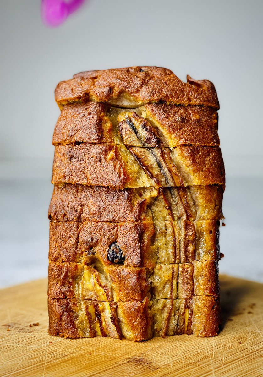 Join_Your_Life_'s tweet photo. Banana Bread with Walnuts and Dry Fruits using your overripe bananas

Recipe here 🤩 https://t.co/6mfQkzAylb 

#bake #banana #cake #easyrecipes #youtuberecipe #baking #homemade #cake #BakeOff #RecipeOfTheDay #joinyourlife_foodrecipes https://t.co/AtLs1154H7