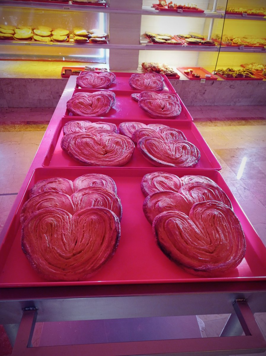 pastrella2012's tweet photo. Comenzando un día más y esperando tu visita para ofrecerte los más deliciosos sabores...
👍😌👌 https://t.co/xP2IDgsNyU