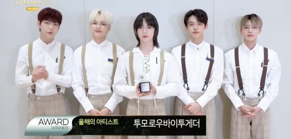 sillypak's tweet photo. I STAN ARTISTS OF THE YEAR!!!
🥺😭🥳 🎉 

ARTIST OF THE YEAR ENHYPEN!!!
ARTIST OF THE YEAR TXT!!!
ARTIST OF THE YEAR SEVENTEEN!!!
ARTIST OF THE YEAR BTS!!! 

Congratulations to the Artists of ✨MY✨ Year &amp; many years to come!!! 😭👏👏👏💞 Proud of all my talented babies! #TMA2021 https://t.co/MD8EIOoWRh