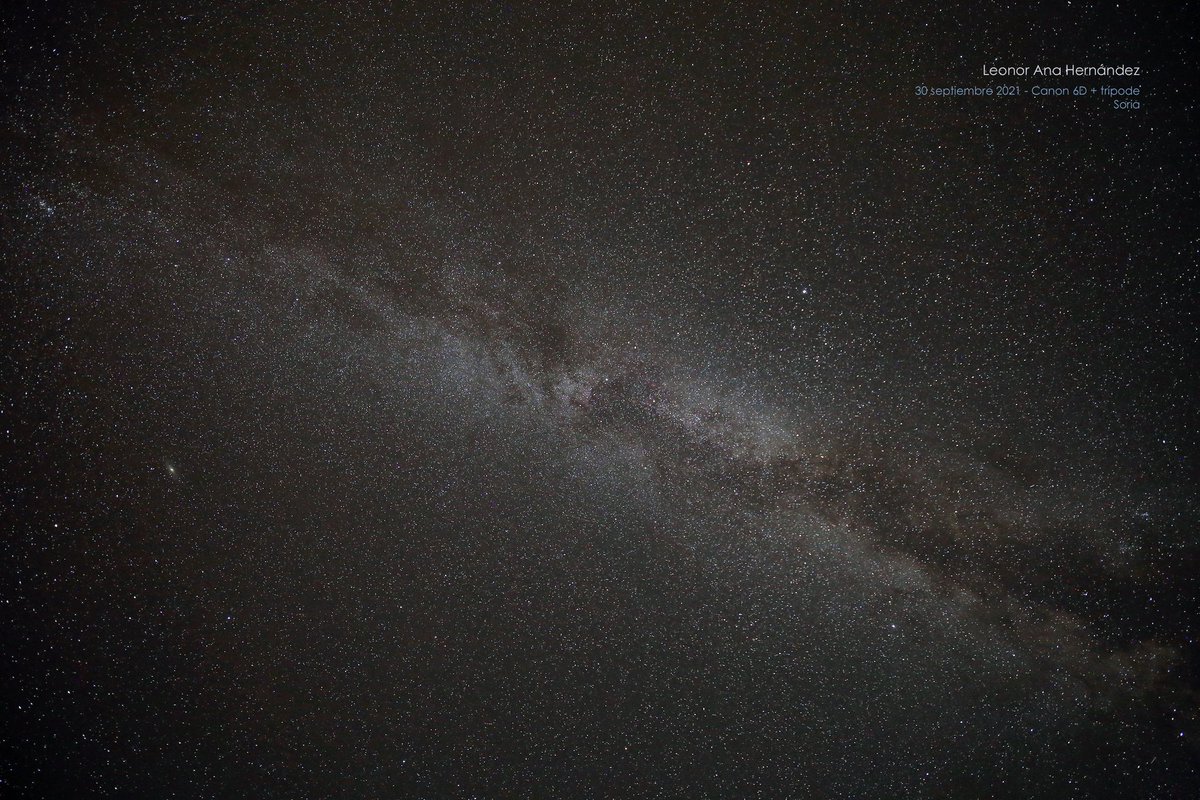 LeoAstronomada's tweet photo. Dios mío, ¡está lleno de estrellas!
Una odisea bajo los bellos cielos de Soria ❤🔭⭐ https://t.co/UFBsipNbi0