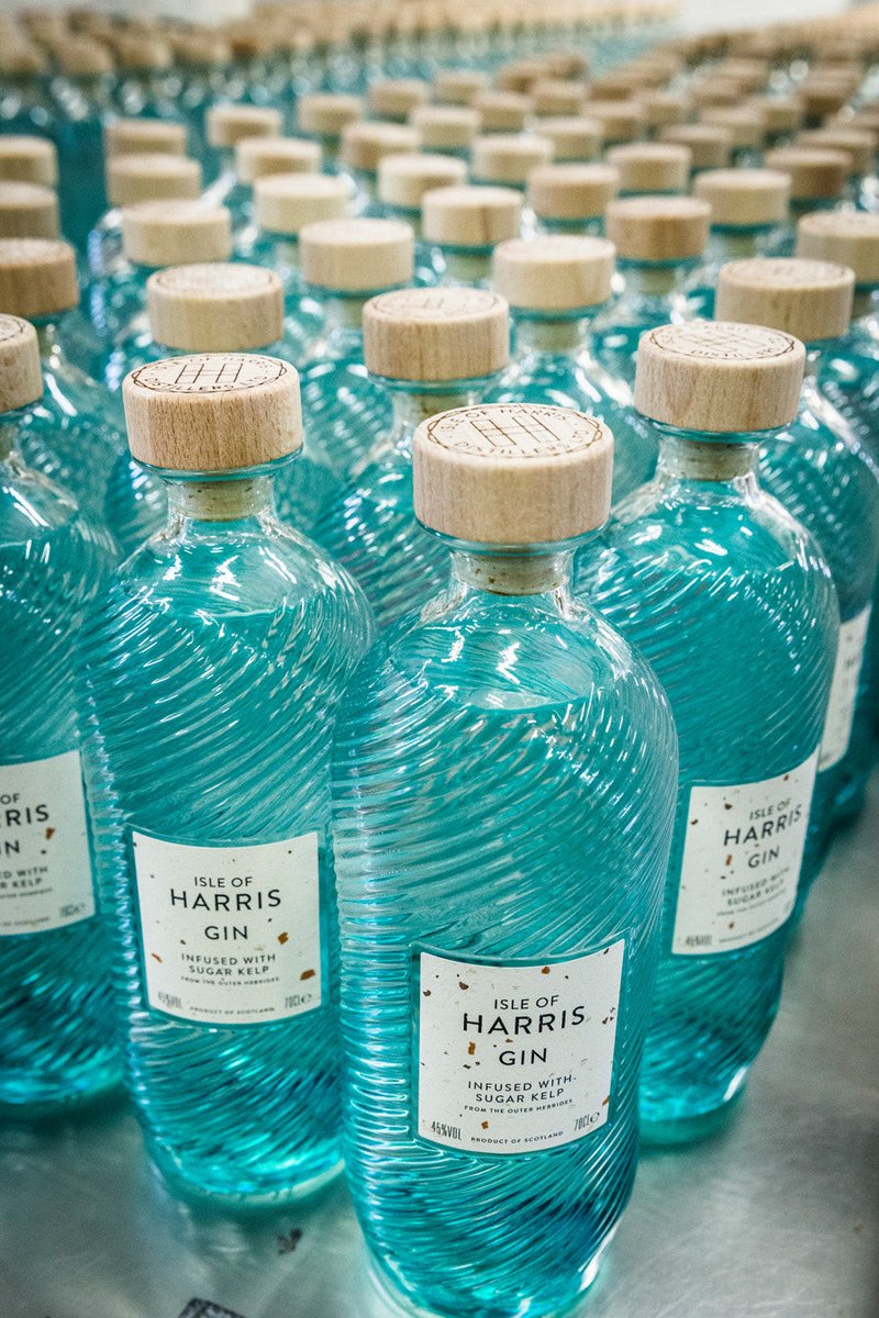 drinkwellimport's tweet photo. Everyday feels like Scottish Gin Day but today’s the real deal.  So go on, get yourself a bottle and get amongst it!  Slainte. #intscotginday ⁦@harrisdistiller⁩ https://t.co/qHaQV2BpBl