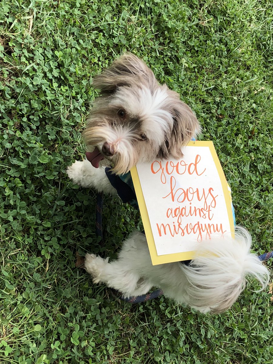 Lawrence protest - Roe is the floor. Not the ceiling. #AbortionIsHealthcare #abortionrights