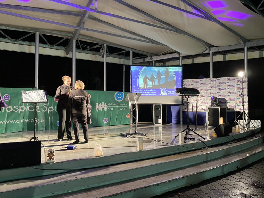 Janxie12's tweet image. We have a stage and a big telly!!! (And there are more than 2 of us 🤣)
  Being live-streamed on the Cornwall channel 
  #moonlightmemorywalk #chsw