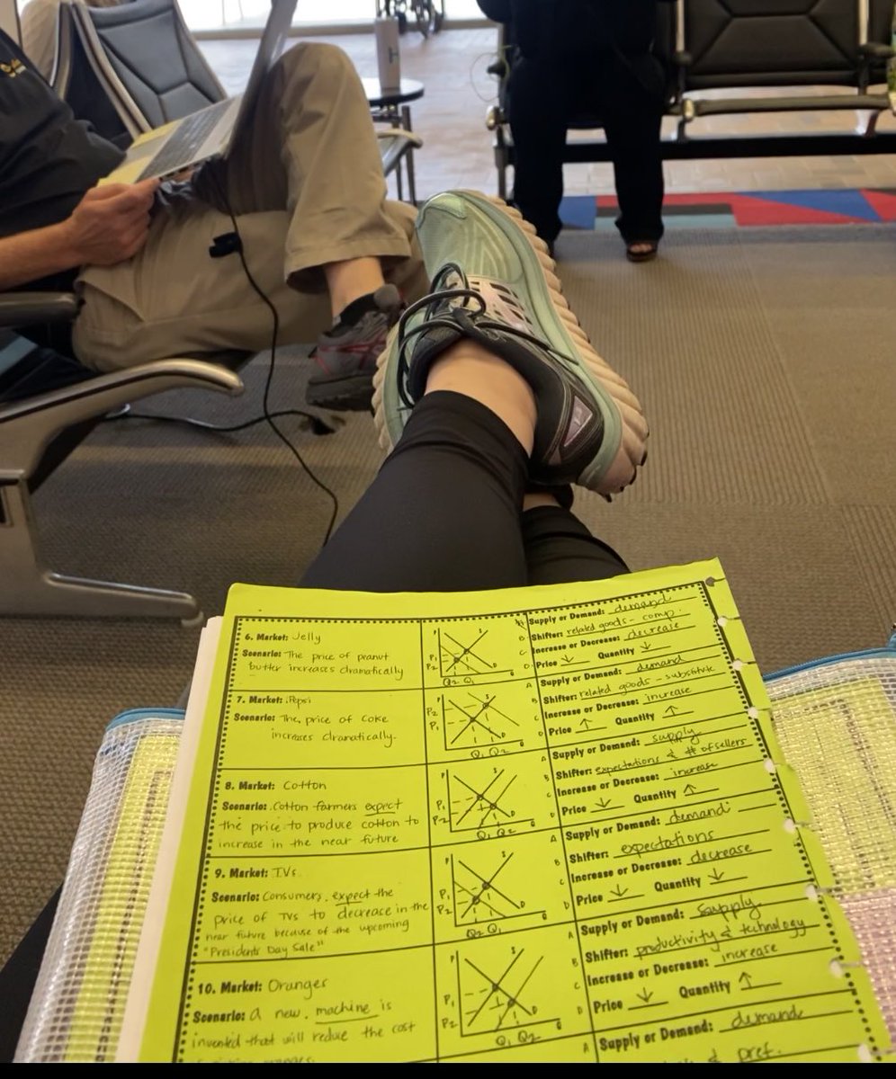 Ms. Paes tweet media