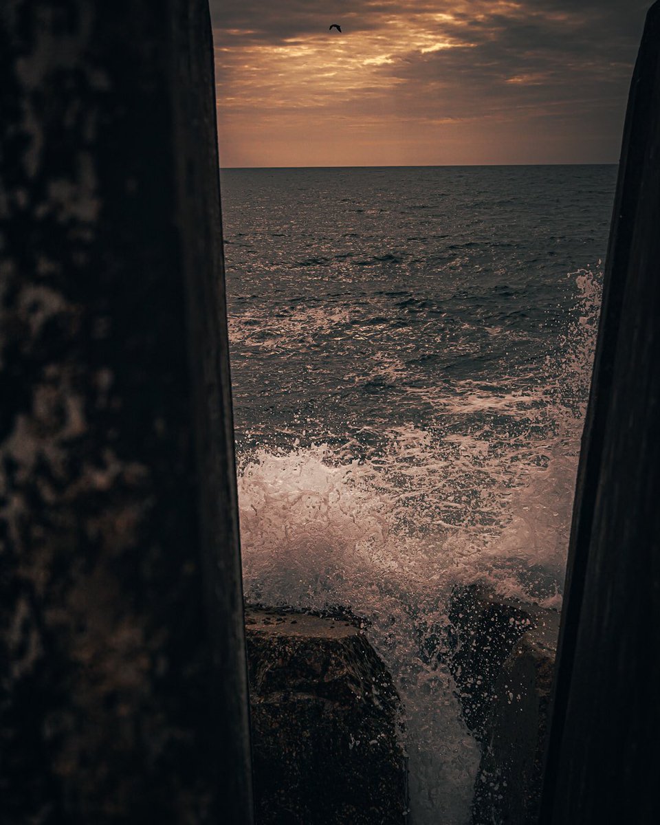 DPStudio_P's tweet photo. Tʀᴀᴠᴇʟ ʙʀɪɴɢs ᴘᴏᴡᴇʀ &amp; ʟᴏᴠᴇ Yᴏᴜʀ Lɪfᴇ 🌊
#espinho
#praiadafrenteazul 
#portugal🇵🇹
#portugaltrave #portugalvisuals #visitaportugal #exploringportugal #visitportugal #wonderlustlportugal #portugal_de_sonho #canon_m50_  #portugaltravel
#portugaldenorteasul https://t.co/Yu7V9tekB6