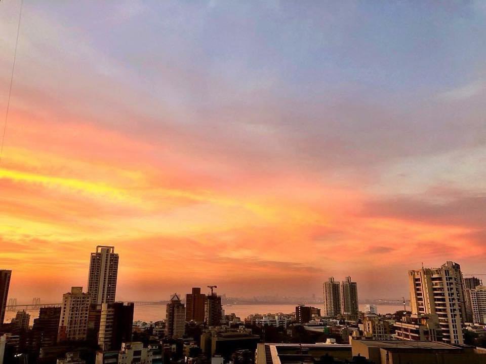 ShaliniMehtaS's tweet photo. #sunsettimes #mumbaimagic #mymumbai https://t.co/51veQ10qIm