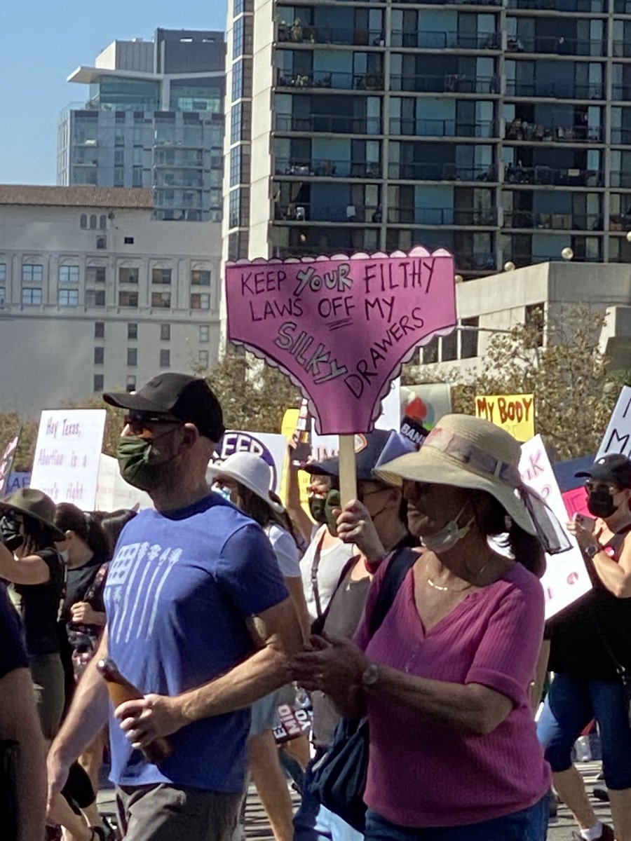 redvalkyrie33's tweet photo. #WomensMarch2021 #LAWomensMarch @womensmarch ending on a site call once owned by Freed #Slave #BiddyMason a black #midwife who fled from Texas and purchased. #AbortionJustice #AbortionIsHealthcare https://t.co/r2H86ktlxN