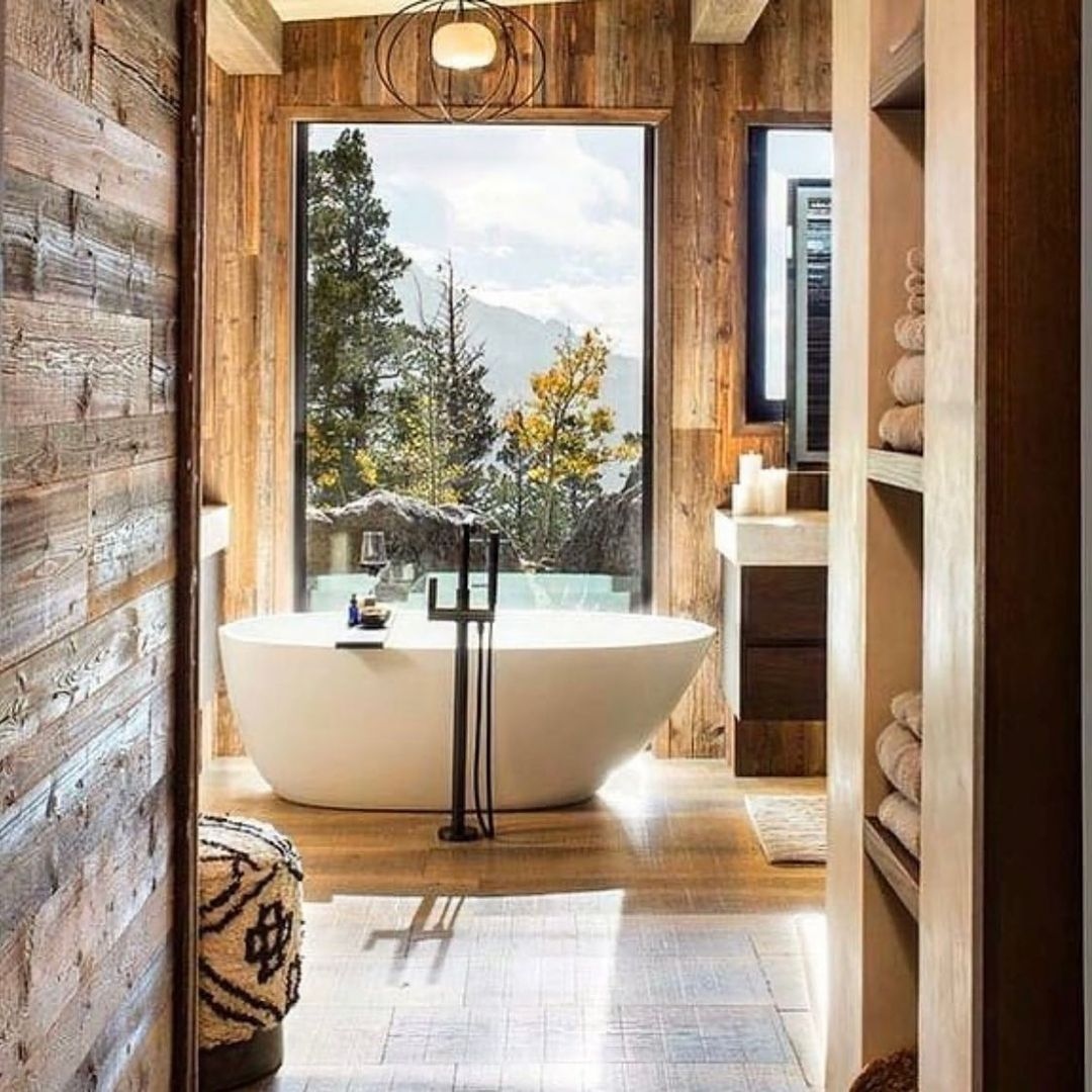 WETSTYLE's tweet photo. To BE in harmony 😇 🌲

The award-winning BE Collection soaker poses harmoniously in the sun-filled window of this mountain retreat ☀️

Request a quote for this bathtub  here: https://t.co/W2ThOzsRUl

#wetstylehome #wetstyle #wetstyletub #soakingtub #bathroomgoals #bathidea https://t.co/pYMXEjcOVt