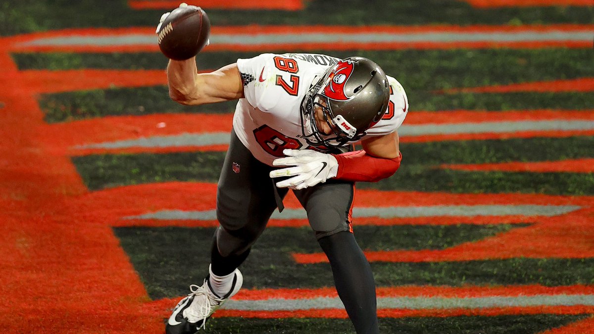 ballsandbells's tweet photo. Is Rob Gronkowski playing on Sunday? Buccaneers' tight end will miss reunion against Patriots with rib injury - https://t.co/NDDJKGfykN https://t.co/b5EWLvCWzW