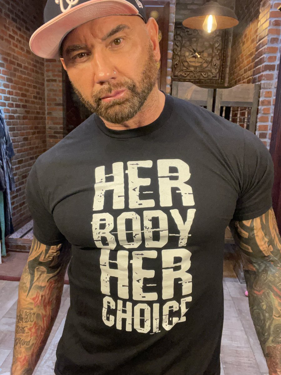 There are very few things in this world that I’m not open to discussion about. This is one of them. If you disagree, I don’t give AF🤷🏻‍♂️ #HerBodyHerChoice #WomensRights