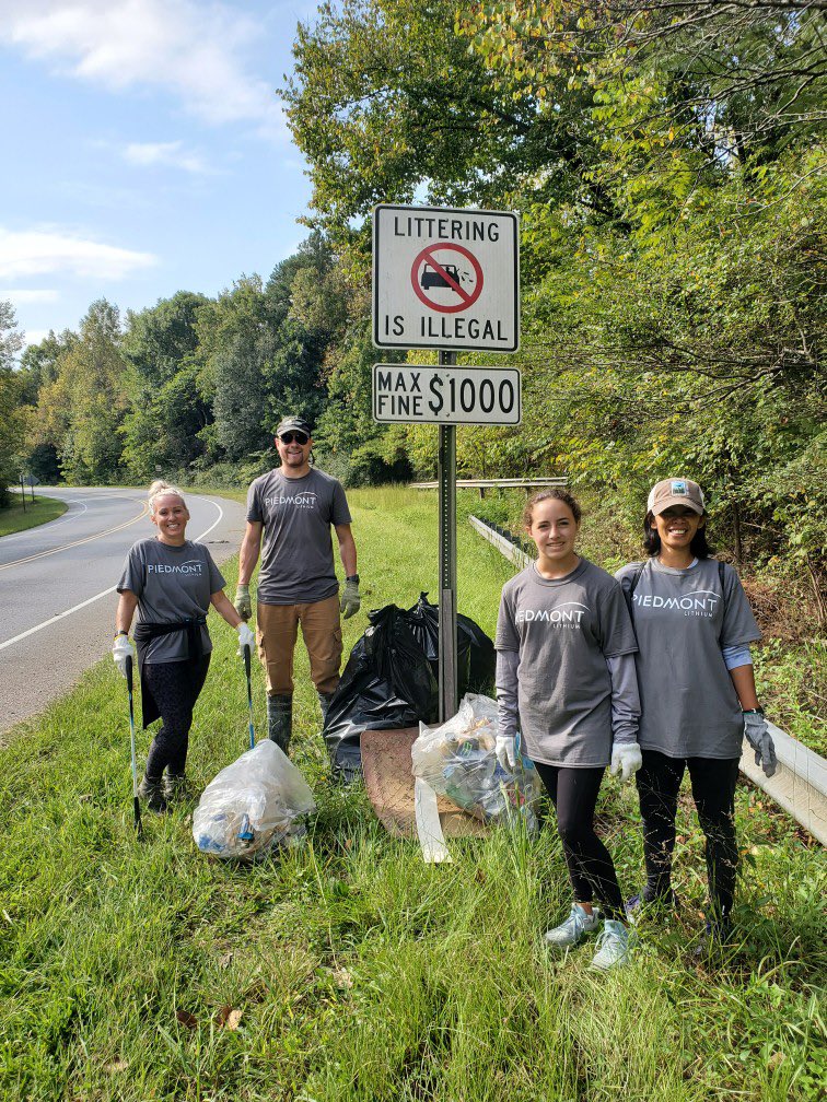 MalgPl's tweet photo. Piedmont Lithium participated in @CRFRiverkeeper Riversweep 2021 today! What a great day for team building and making our community a better place to live, work and play! Who will join us next year? #cleanupyourtrash #cleanermakesitbetter #catfishcove #doingourpart https://t.co/akLJNOpy68