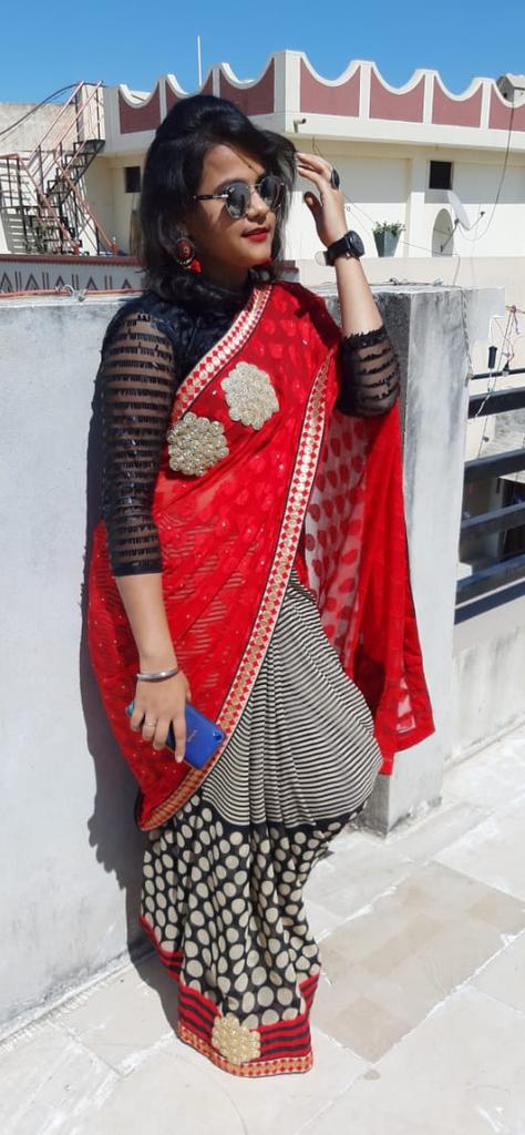 SurbhiRawal6's tweet photo. साड़ी पहचान है हमारी।
#SareeNotSorry
#SmashColonialMindset https://t.co/AoLitb4P6h