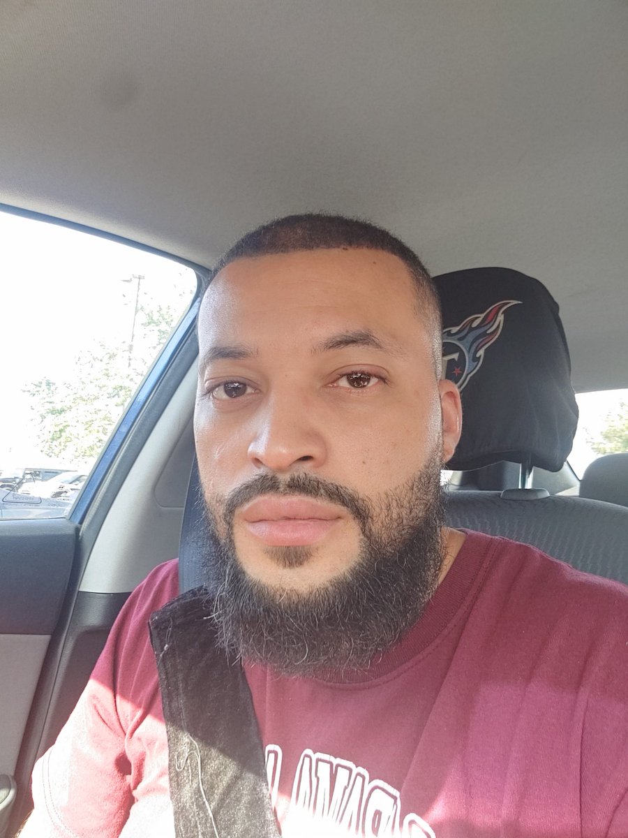 WakandanKing's tweet photo. Fresh out the chair #shapeupsaturday https://t.co/2cQdkHGRaF