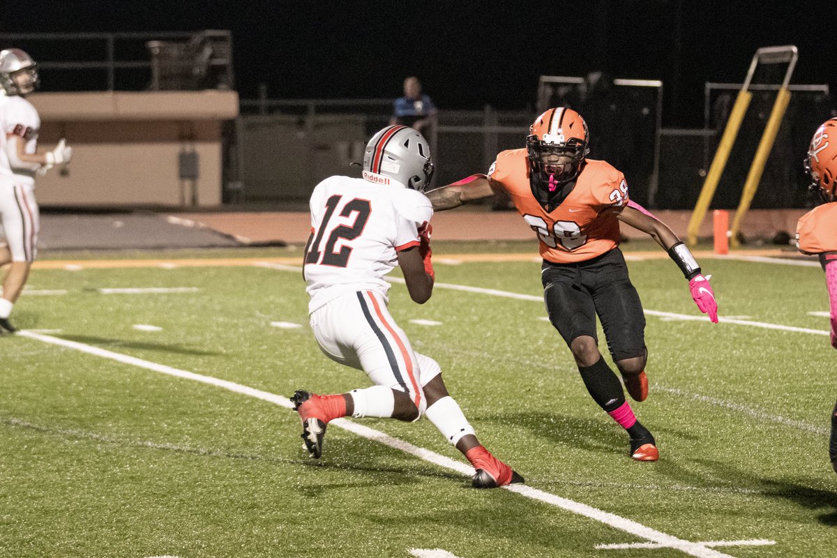 nikomcmedia's tweet photo. big-time performance from the sophomore with two TDs
#UvsPC https://t.co/8fjFbp5Wcn