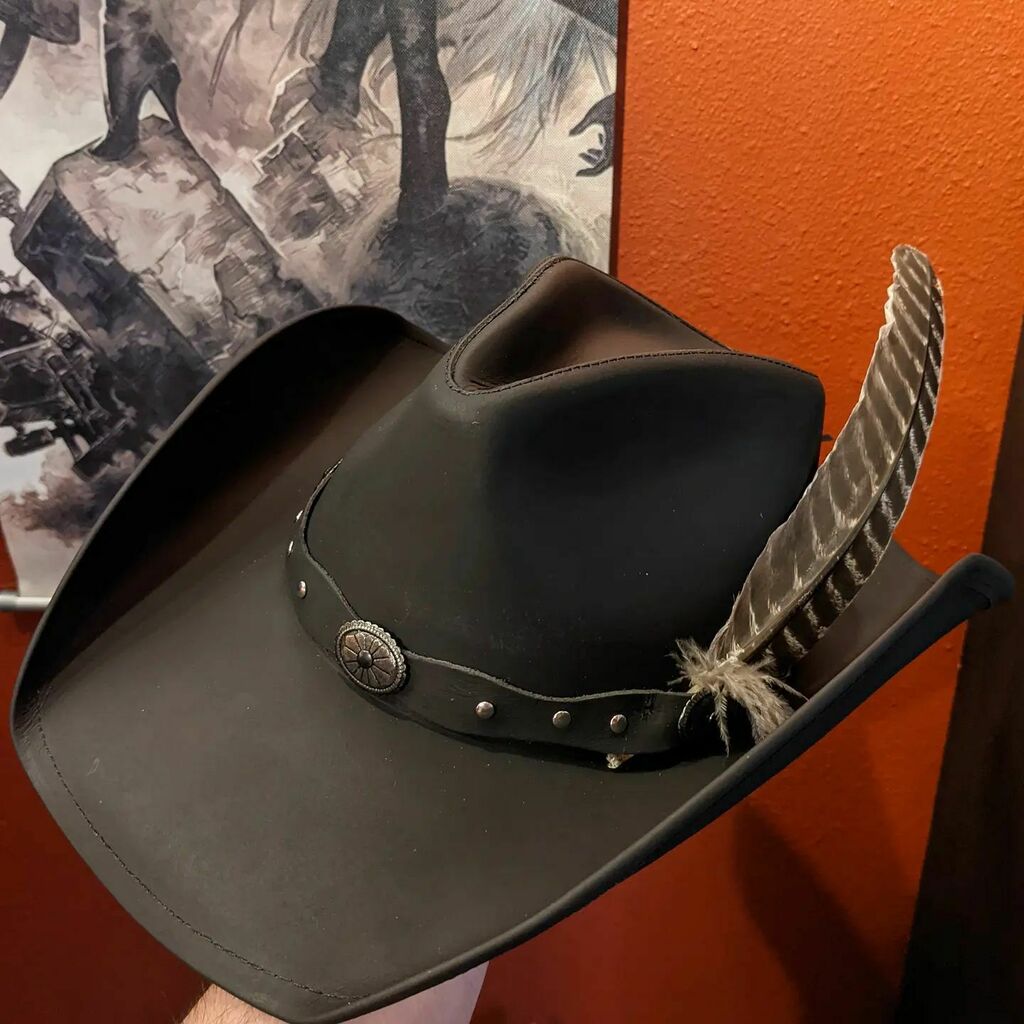 markbrannan's tweet photo. I just like it.

#urbancowbow #fakecowboy is #fake #realleather #real #turkeyfeather #calleditmacaroni #needsmoreconchos
#conchos #itsonlybecause ... #rdr2 maybe... Or is #isitmetal? https://t.co/m61dH6Ustl https://t.co/qJ3zH3YJ3C