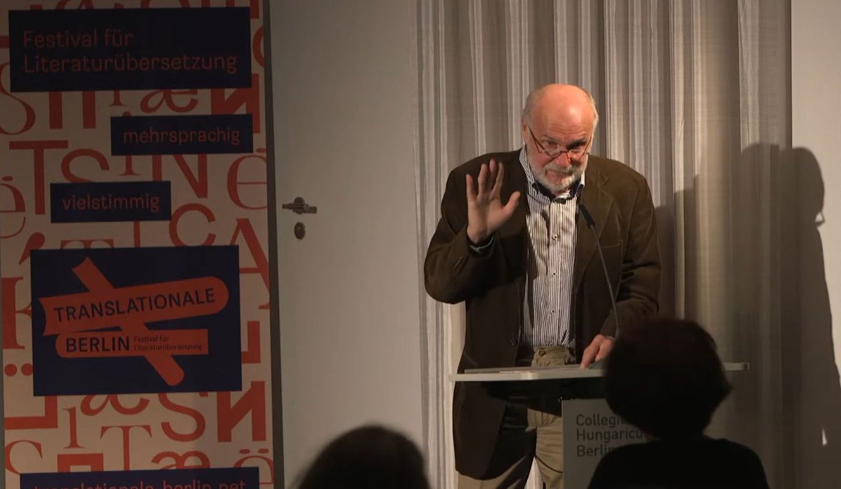 uepo_de's tweet photo. Der Schriftsteller und Dramatiker Dževad Karahasan hat heute Abend auf der #Translationale in Berlin einen fesselnden Vortrag über das lebendige, gesprochene und das geschriebene Wort gehalten und dabei einen Bogen von Platon und Dante bis heute gespannt. https://t.co/Kw6VBRhjjY