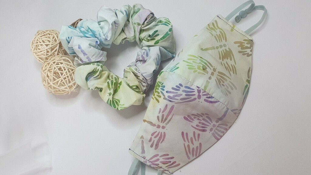 BeautyOlivias's tweet image. Face Masks &amp;amp; Scrunchie - New - Triple Layer with Filter Pocket and removable nose clip

OLIVIAS BEAUTY &amp;amp; CRAFTS - Come and check out our range of hand made craft and beauty products all available from our Etsy store - ift.tt/3tQLHAF 

#MultiCol… instagr.am/p/CUiZAWhtjCM/