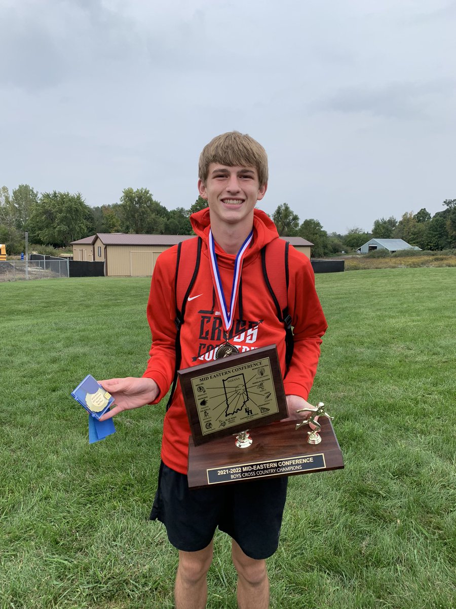 bo_stevenson's tweet photo. Ladies and Gentlemen, 

Your Individual MEC Champ….

@Nick_Cook21 https://t.co/zL6SkPmtNd
