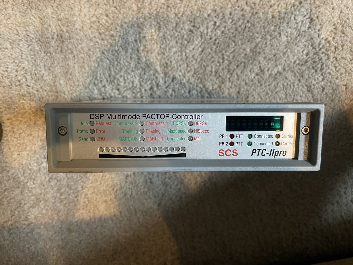 w4www_raker's tweet photo. Woohoo! New-to-me #HamSexy toy from Belton! Debated between either a Moto XTL5k VHF-Hi or this SCS PTC-IIpro. Time to verify operation and get a #PACTOR 3 license. #hamradio #belton #hamfest https://t.co/B5YQJTyWTN