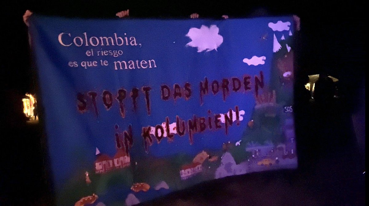 1/
„Gedenkabend für die Gefallenen und Verstorbenen in unseren Kämpfen und Leben“

Camp Rebellisches Zusammentreffen des #NetzDerRebellion mit #EZLN <a href="/notienlacezap/">Enlace Zapatista</a> &amp; <a href="/CNI_Mexico/">CNI México</a> (Indigener Nationalkongresses von Mexiko)
Gedelitz (Wendland,Deutschland), 2.10.21

#LaGiraZapatistaVA