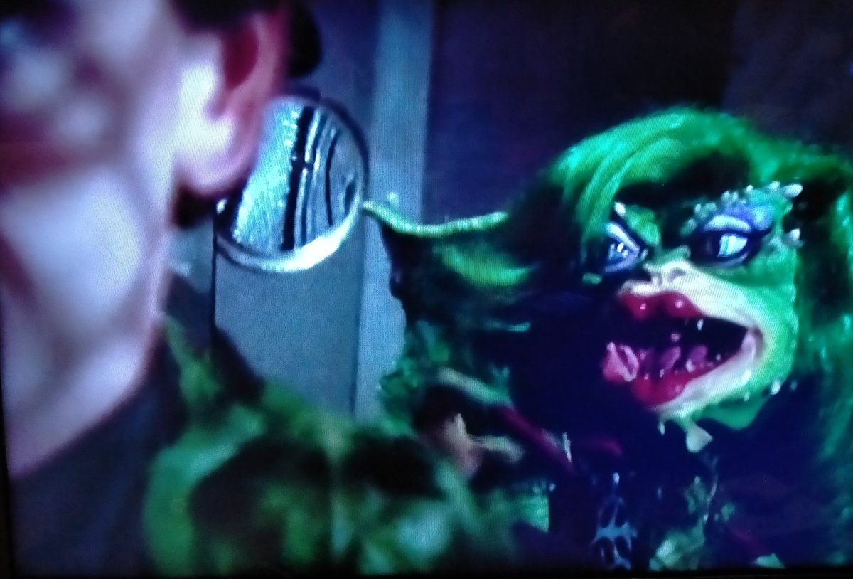 ❱  Viendo los Gremlins 2 por vez número ni me acuerdo. Hahahaha #Gremlins