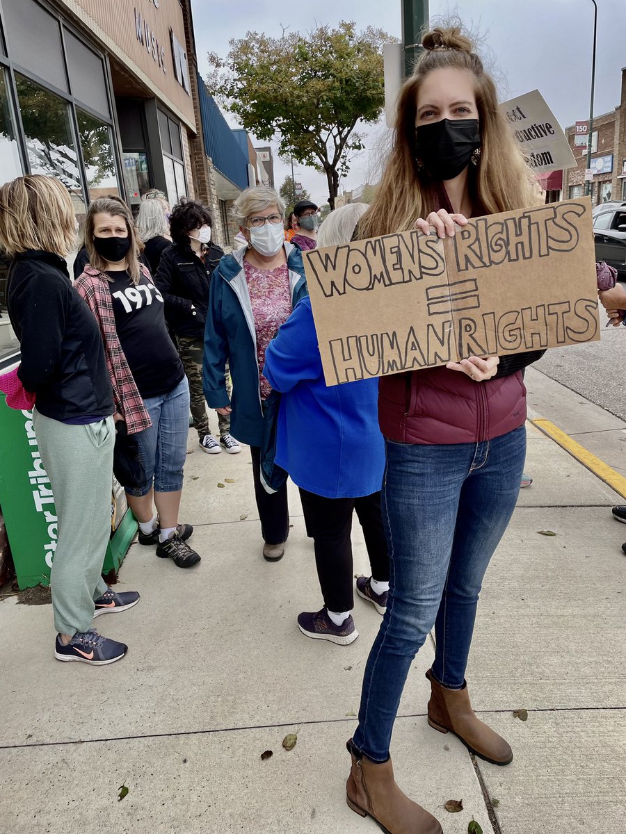 karidorry's tweet photo. Today we march, tomorrow we continue to organize to protect a womanβs right to make her own choices. #WomensMarch2021 #BansOffOurBodies #MorrisMN https://t.co/ouWcqxiTf8