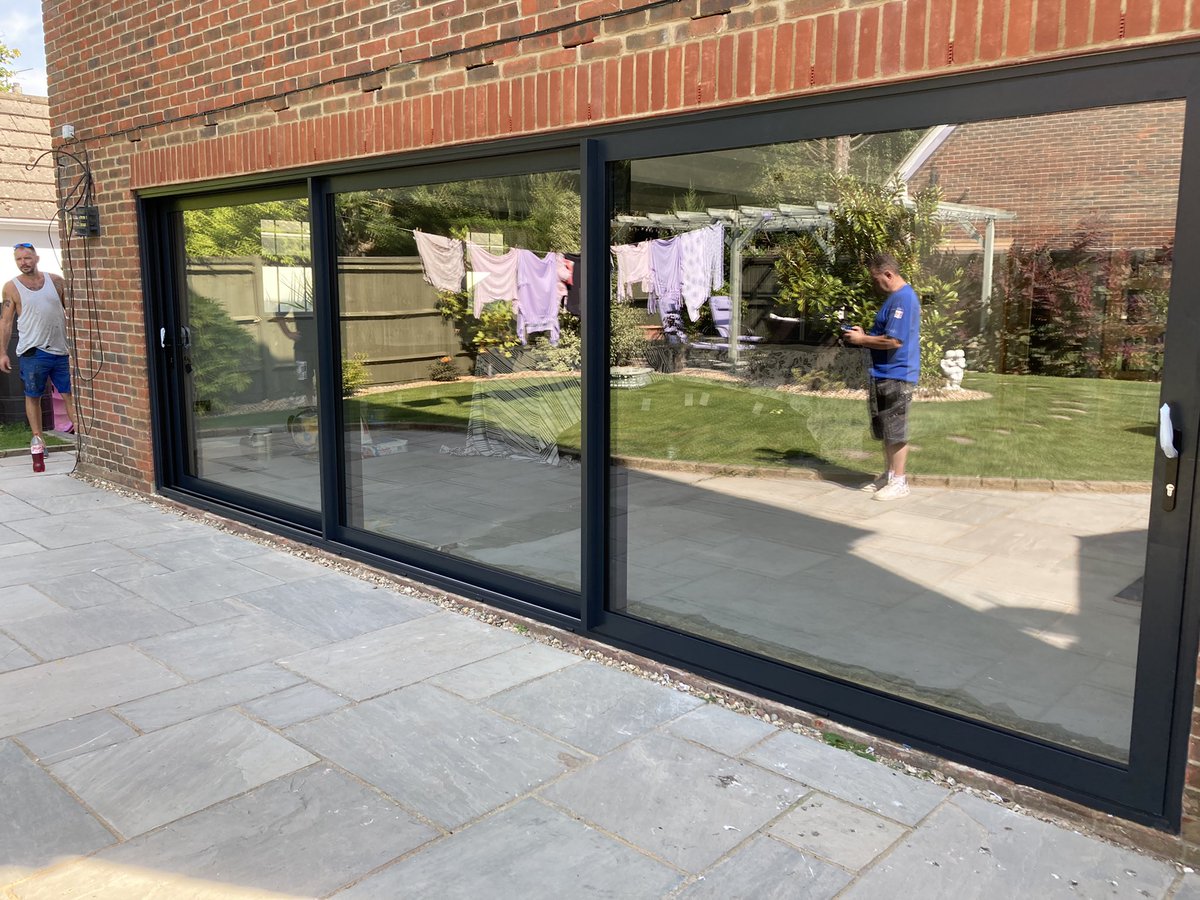 AdvancedExtPlas's tweet image. We thought we would use out first post by posting this stunning @Central_WS Aluminium sliding patio door in anthracite grey. Top work by our fitters Andy &amp;amp; Will @FENSAuk @BWCconnect