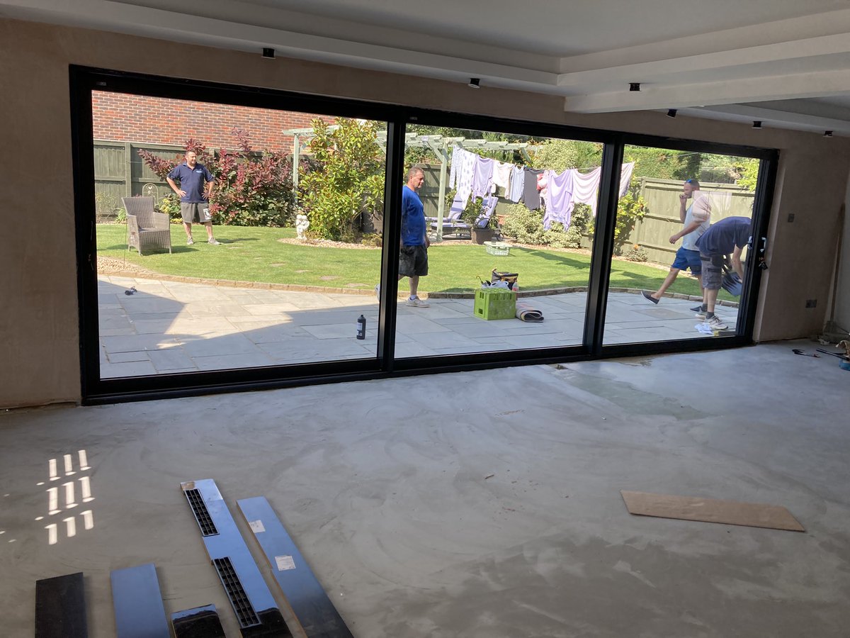 AdvancedExtPlas's tweet image. We thought we would use out first post by posting this stunning @Central_WS Aluminium sliding patio door in anthracite grey. Top work by our fitters Andy &amp;amp; Will @FENSAuk @BWCconnect