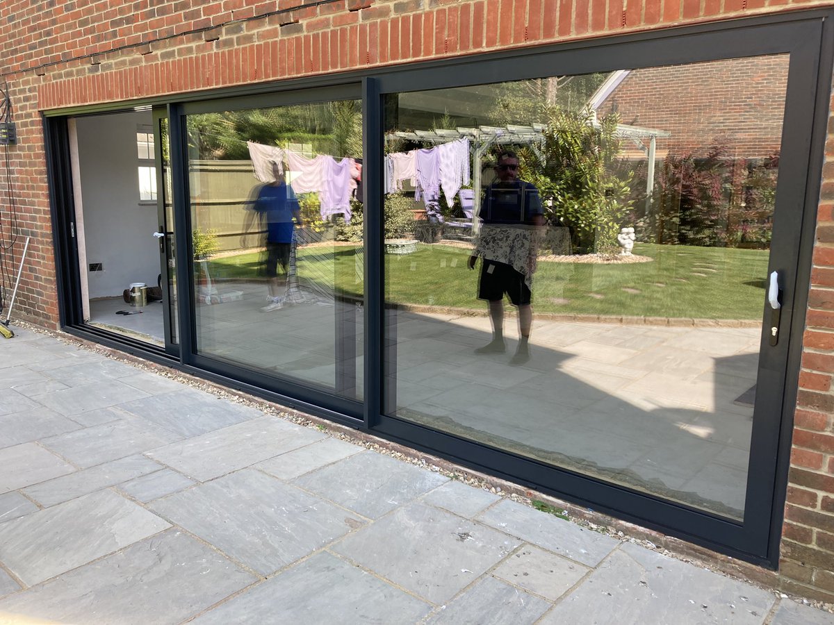 AdvancedExtPlas's tweet image. We thought we would use out first post by posting this stunning @Central_WS Aluminium sliding patio door in anthracite grey. Top work by our fitters Andy &amp;amp; Will @FENSAuk @BWCconnect