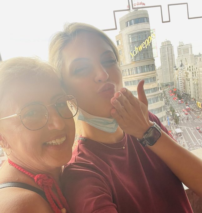 Reina de mi reino, ella es mi mam&aacute;&hearts;️ https://t.co/BBX9PoG3We<a href="/tag/iloveyou"class="tags"><span>#iloveyou</span></a>