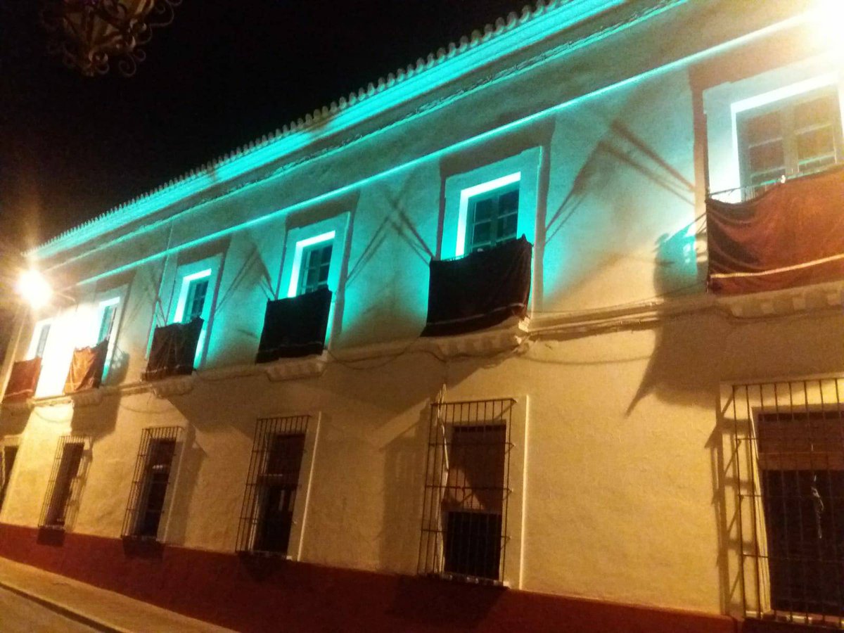 CastillejaCta's tweet photo. 💚  #CastillejaDeLaCuesta se ilumina hoy de verde para conmemorar el Día Mundial del Paciente Ostomizado y concienciar así a la sociedad de las barreras que tienen que superar a diario estas personas.

 #DiaMundialOstomizado https://t.co/DwZNWlYV1z