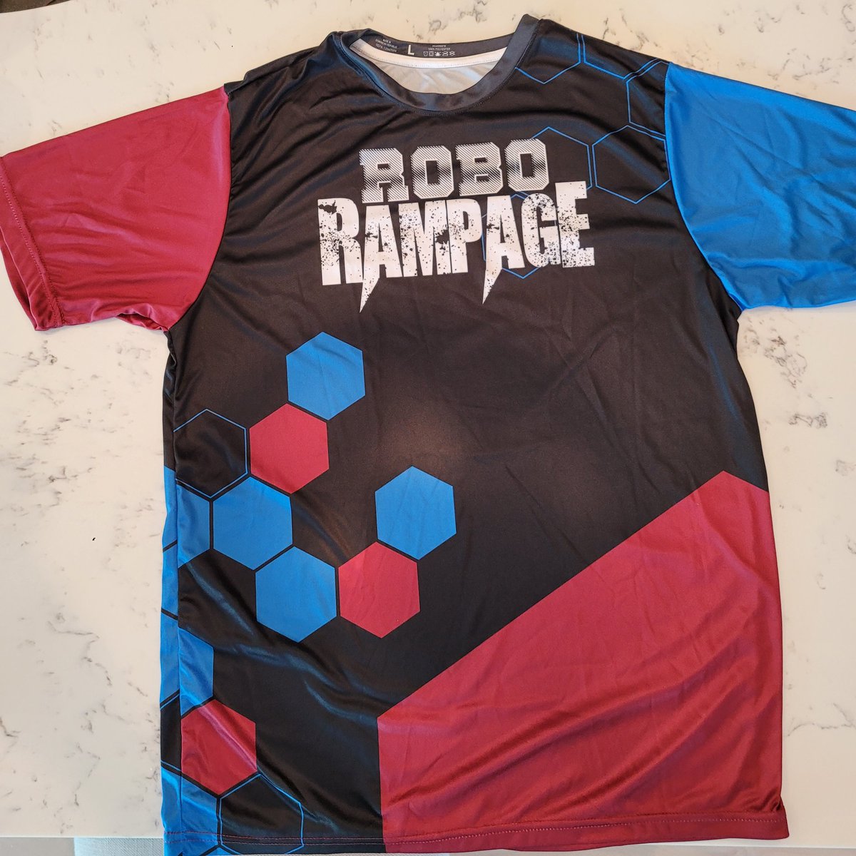 Robo_Rampage's tweet photo. Robo Rampage esport jersey turned out awesome.
We're not selling them though. You can win these minting!
We're planning on adding a few more color choices &amp; even graphics of your bot on the back if you want.

#nftgaming #nfts https://t.co/8zg17y3qTV