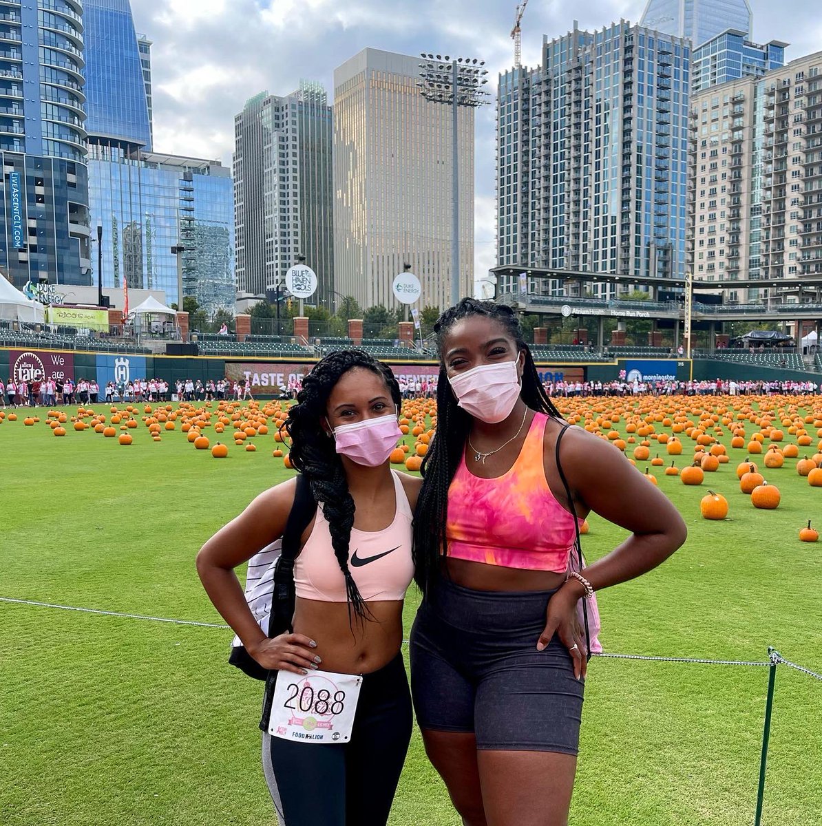 TheRachelLoyd's tweet photo. My first walk for breast cancer. Aside from the laughs it felt good to show up for the survivors and those still fighting. 💞💞 Did I mention there were cupcakes???? #Pinkcupcakewalk #BreastCancerAwarenessMonth #CharlotteNC @monicamanneytv https://t.co/dKAFHooM1X