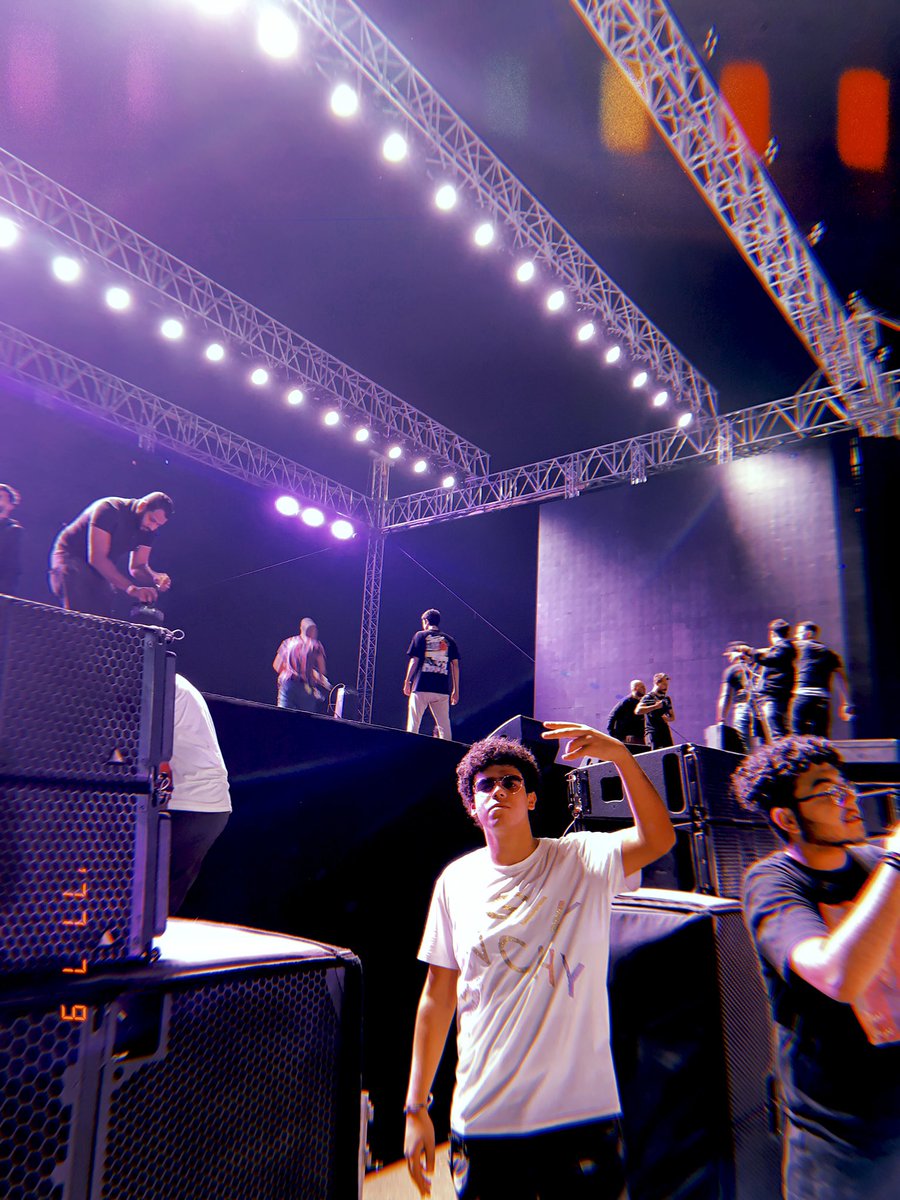 KiNGKAREiM's tweet photo. 𝐒𝐇𝐀𝐁𝐉𝐃𝐄𝐄𝐃 &amp; 𝐏𝐀𝐁𝐋𝐎 𝐂𝐎𝐍𝐂𝐄𝐑𝐓 🤩#SAVAGE https://t.co/EHEALi7Kr1