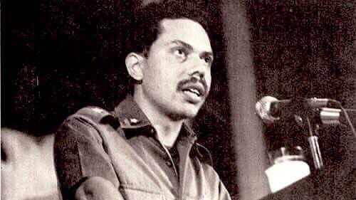 “No importa el tiempo invertido, ni las horas de la Revolución, tenemos el deber de actuar como excelentes soldados en cualquier trinchera” 

Cmte Carlos Núñez Téllez
#UnidosEnVictorias