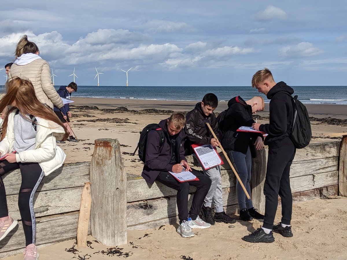 LJGeography's tweet photo. Great to get back out on fieldwork this week. Year 11 geographers visited Redcar to conduct physical and human geography enquiries to prepare for unfamiliar fieldwork questions in paper 3. A big shout out to the Monday groups who showed great resilience despite the poor weather! https://t.co/H3ADijtbAh