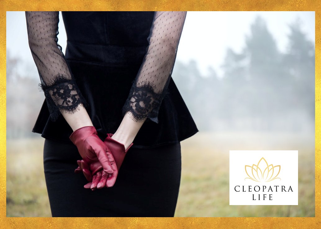 Live_Cleopatra's tweet photo. “I consider lace to be one of the prettiest imitations ever made of the fantasy of nature” - Coco Chanel #CleopatraLife #Beauty is Ageless https://t.co/ywNiwLwJjY