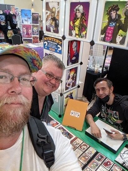 O__C__D's tweet photo. Ran into awesomely talented artist @reyacevedoart here at @palmcon
 #ocd #orlandocollectordeviants #ontheroadagain #conlife #confriends #comics #conventions #collectibles #artists #creators #comicbooks #collectors #confather https://t.co/yVBDMjlljf