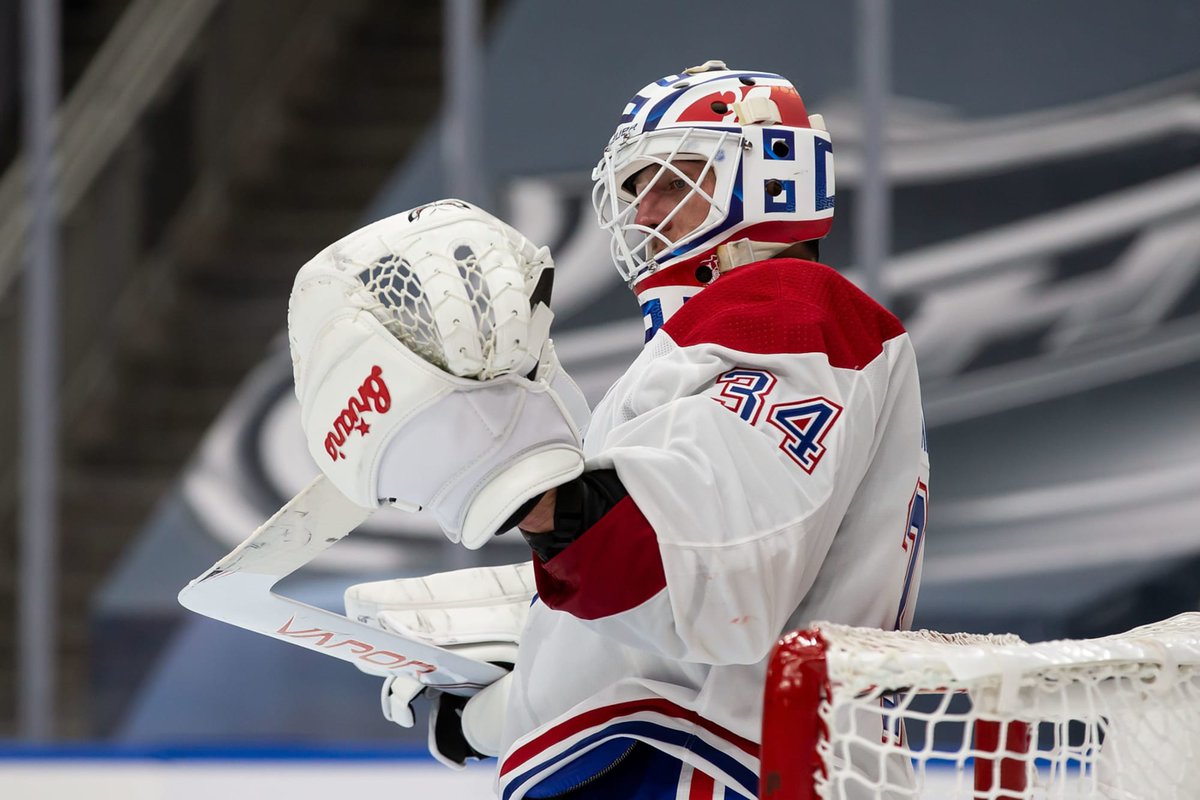 NHLLivee's tweet image. Jake Allen not looking like Jake Allen  🏑💪