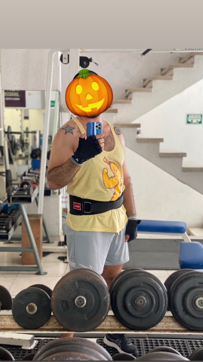 jayluiiz's tweet photo. #gettingspooky https://t.co/wDGLDqB0by