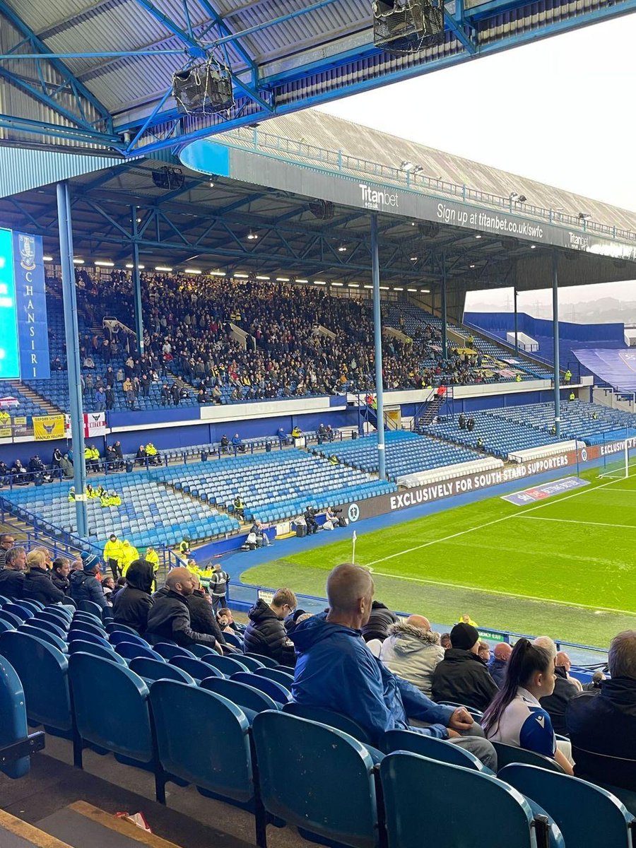 Oxford fans at Sheffield Wednesday today #oufc