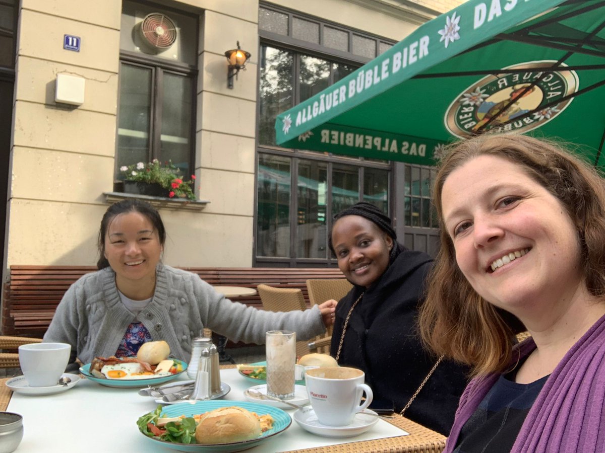 FranziskaAppel's tweet photo. What do #female #modellers do? - Ladybugging 🐞
Farewell breakfast with @SLinmei and Ruth after an intersive and awesome week of work.
#AgriPoliS #FarmDyn #neuralnetworks https://t.co/8iuA8pI9Az