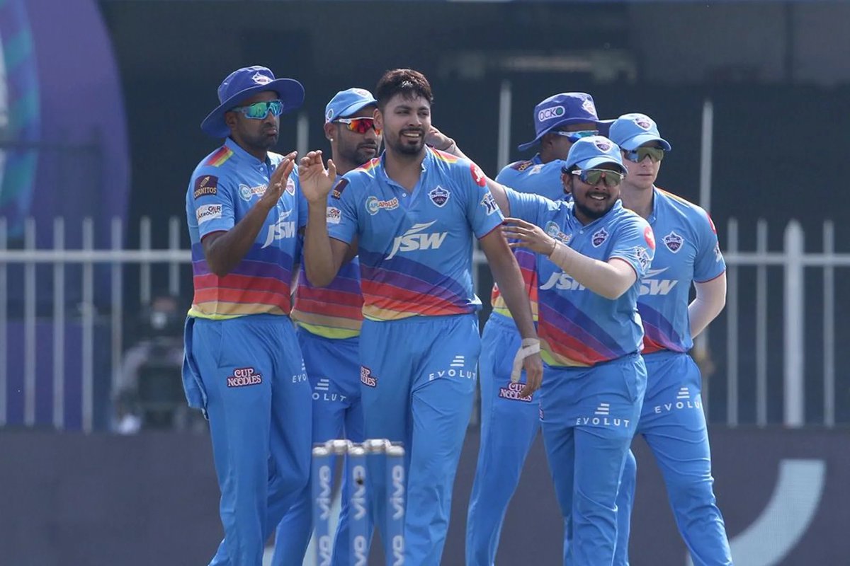 Avesh_6's tweet photo. We continue to ROAR 🔥

What a team 💙

#WeRoarTogether https://t.co/KZuxw6Jisz