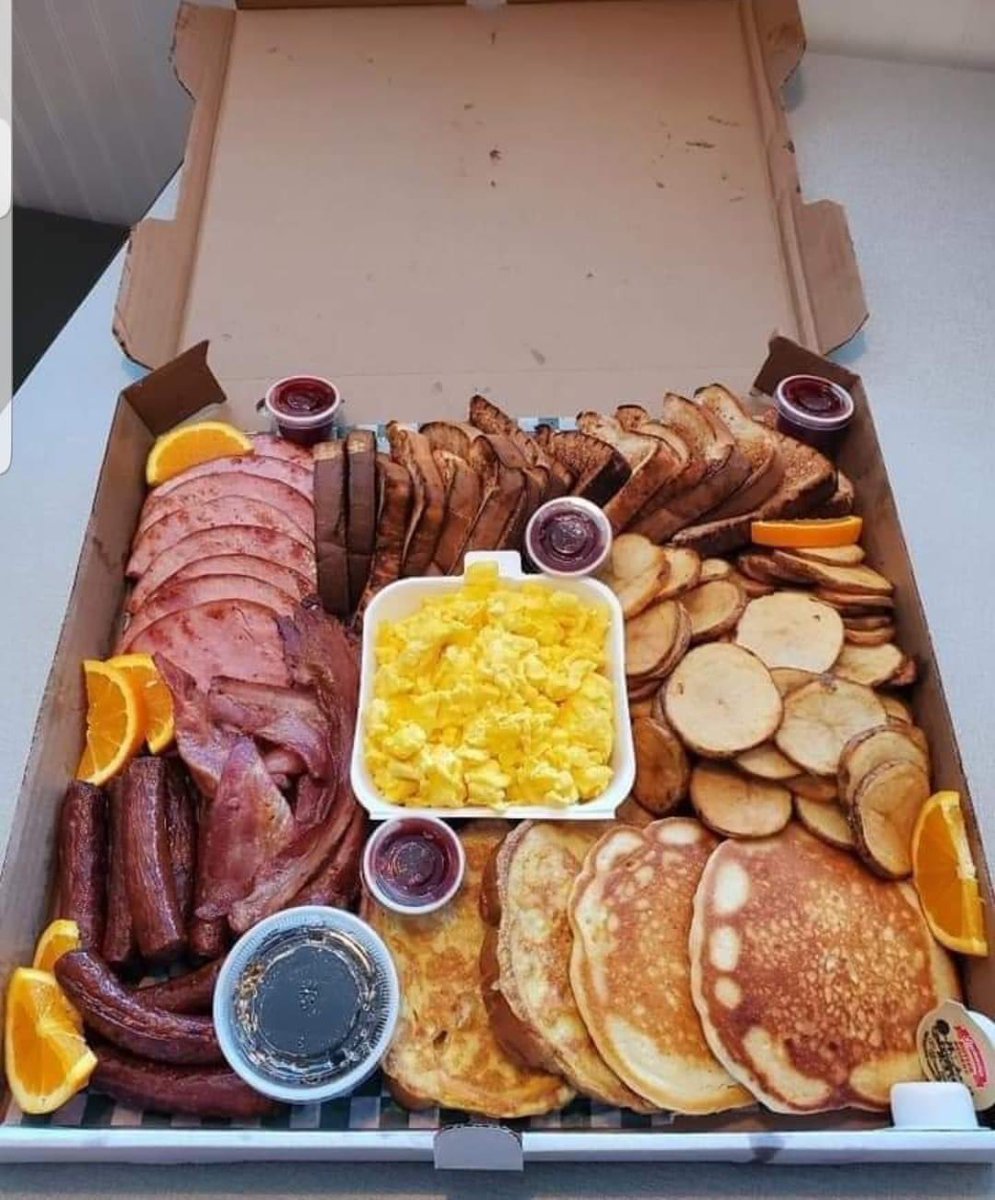pei_guy1972's tweet photo. You can have this delivered to your door for $50 - would you do it?

#breakfastbox https://t.co/KRJw7nIUJ1