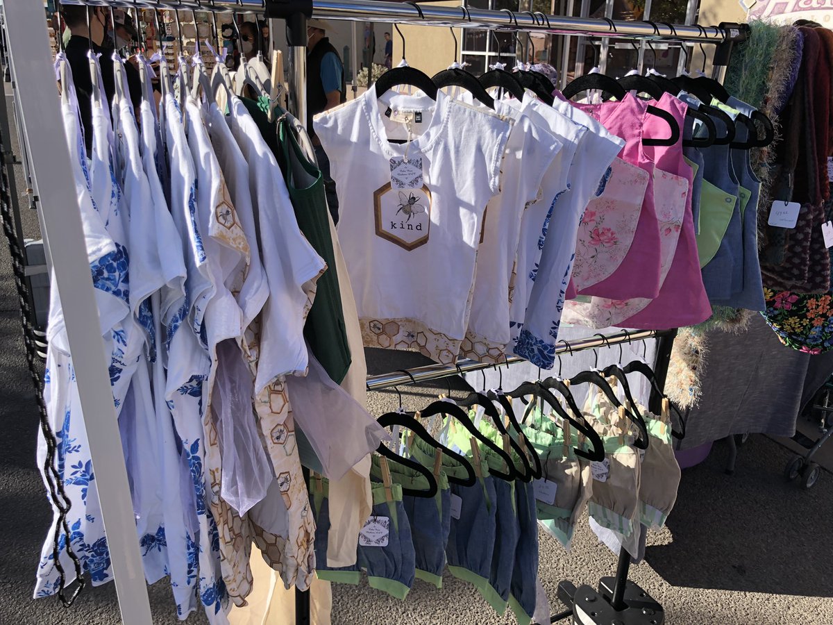ClothiersRose's tweet photo. Come see us at the #LasCrucesFarmersMarket today until 1:30! #lascruces #newmexico #craftmarket #handmadecrafts #babyclothes #handmadebabyclothes #donaanacounty https://t.co/NVctpA7lYg