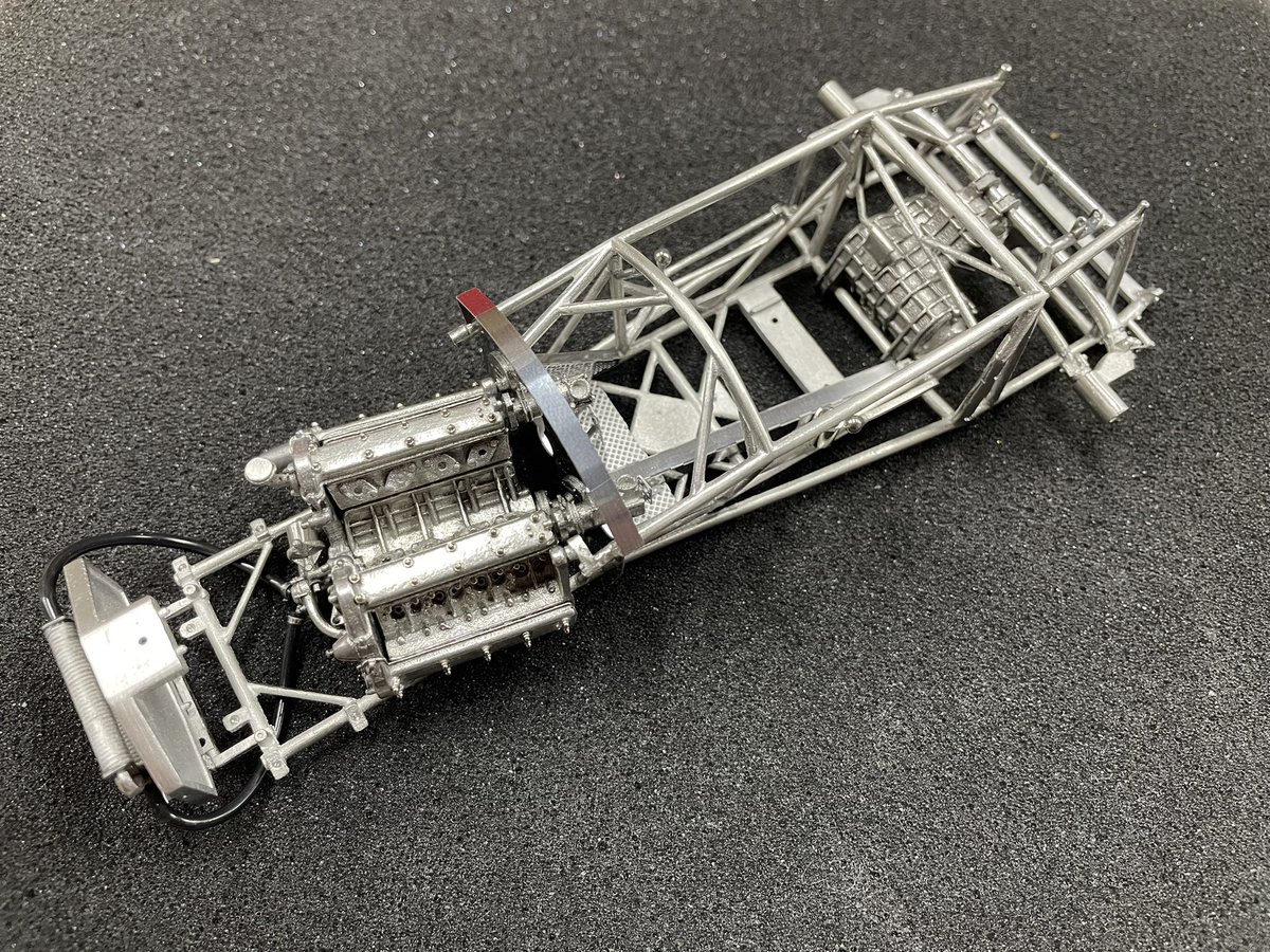 modeler_takuya's tweet photo. 〜Lancia ferrari D50〜
ラジエーター、エンジンの一部などなど、じわりじわりと進んでます😉
やっぱヒロのキ���トは楽し��よ😆
#カーモデル #モデルファクトリーヒロ #ホビースペース36 #MFH #ferrarid50 #120scale #Lanciaferrarid50 #ModelFactoryHiro #hobbyspace36 https://t.co/7sjP7Qk2xI