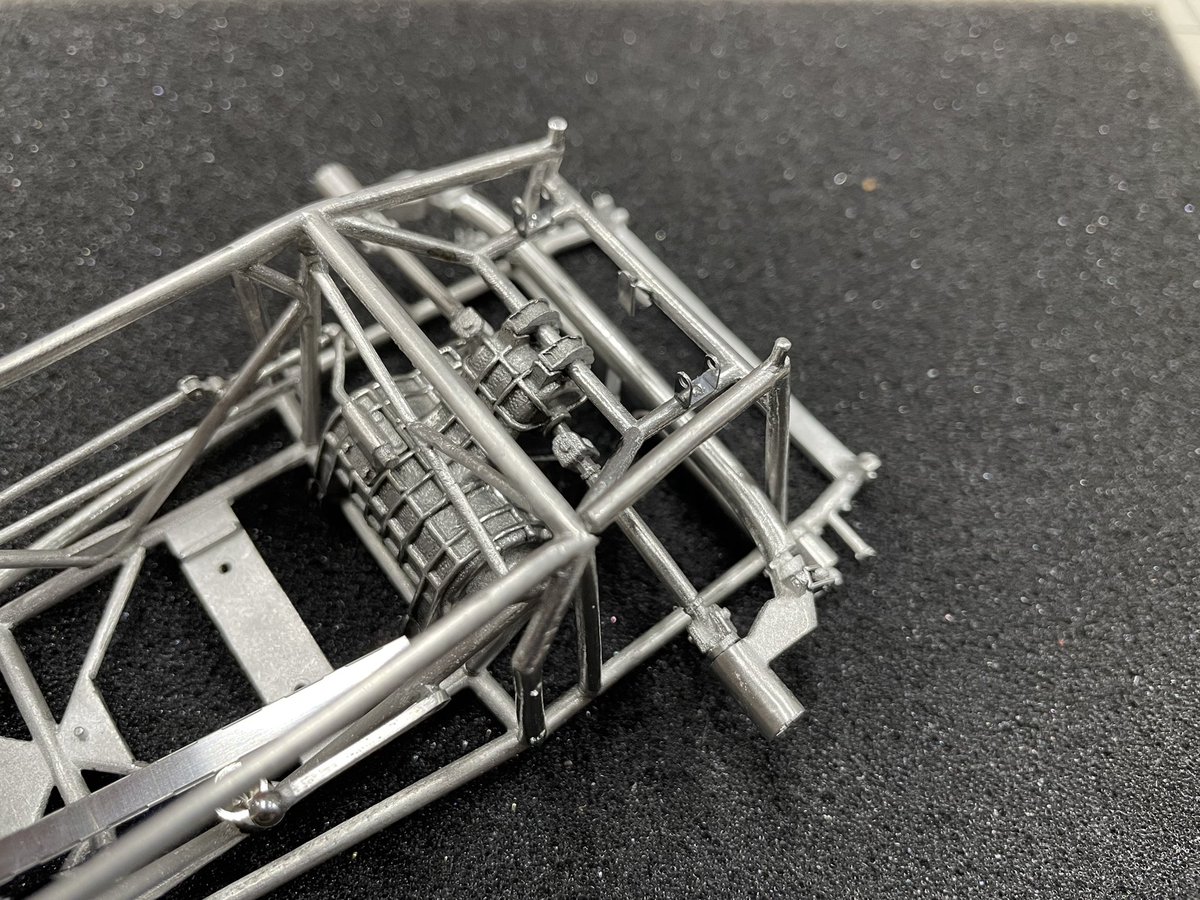 modeler_takuya's tweet photo. 〜Lancia ferrari D50〜
ラジエーター、エンジンの一部などなど、じわりじわりと進んでます😉
やっぱヒロのキ���トは楽し��よ😆
#カーモデル #モデルファクトリーヒロ #ホビースペース36 #MFH #ferrarid50 #120scale #Lanciaferrarid50 #ModelFactoryHiro #hobbyspace36 https://t.co/7sjP7Qk2xI
