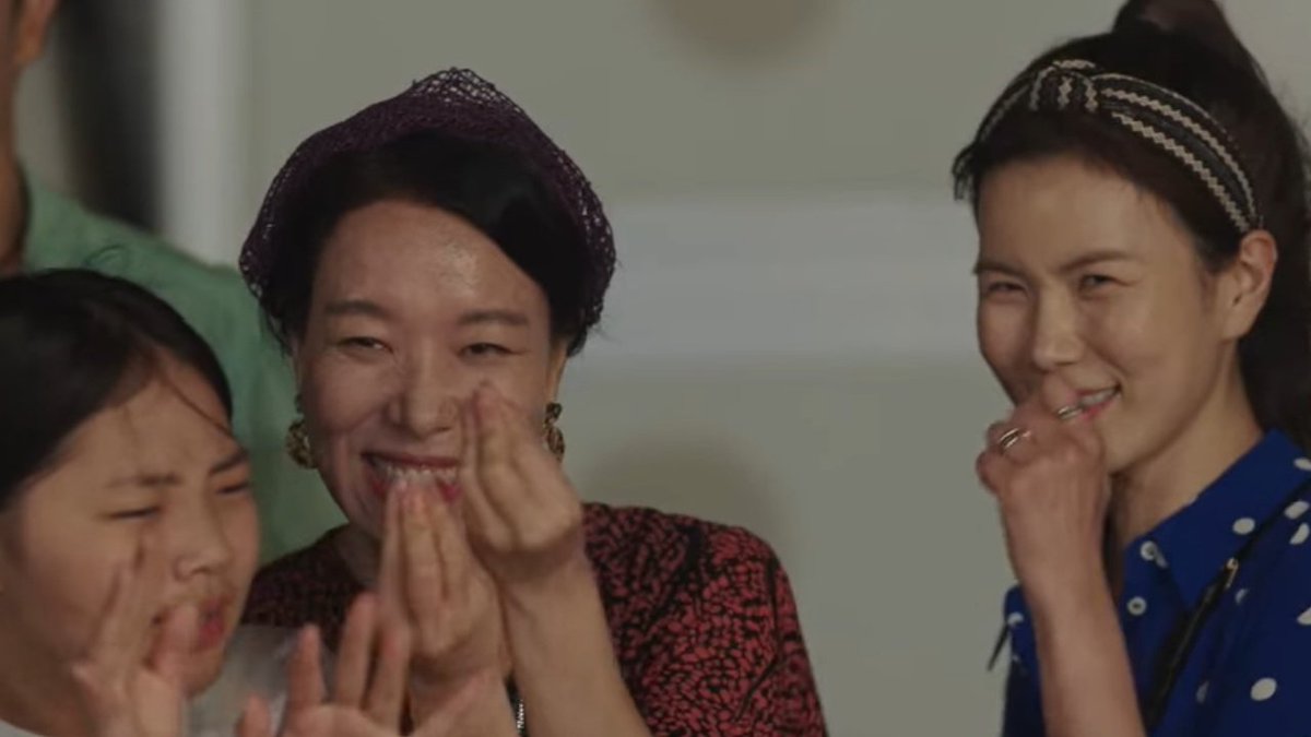 kdramagod's tweet photo. I LOVE HOMECHA SO MUCH!

this kdrama makes me so happy, it makes me smile alot and relieves my stress! It's so worth the watch 😭❤️
#HometownChaChaCha
#HometownChaChaChaEp11 https://t.co/g7trPCtNqQ