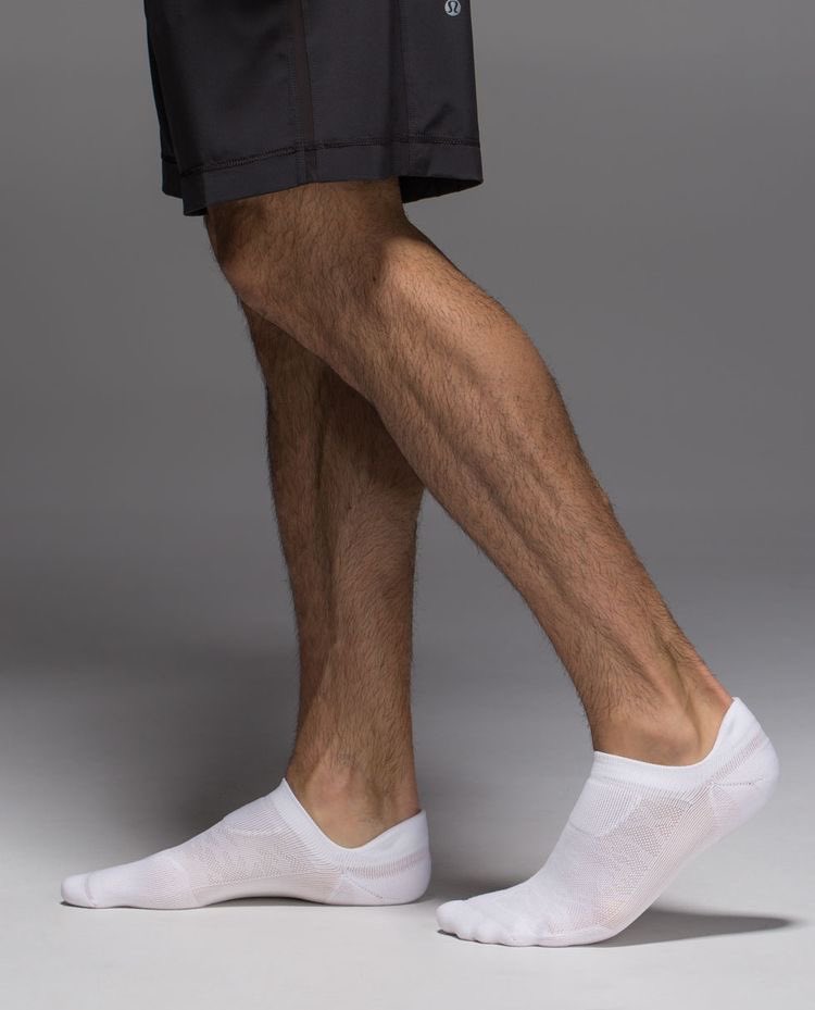 Socksandsneake2's tweet photo. https://t.co/7KjtD63VCn